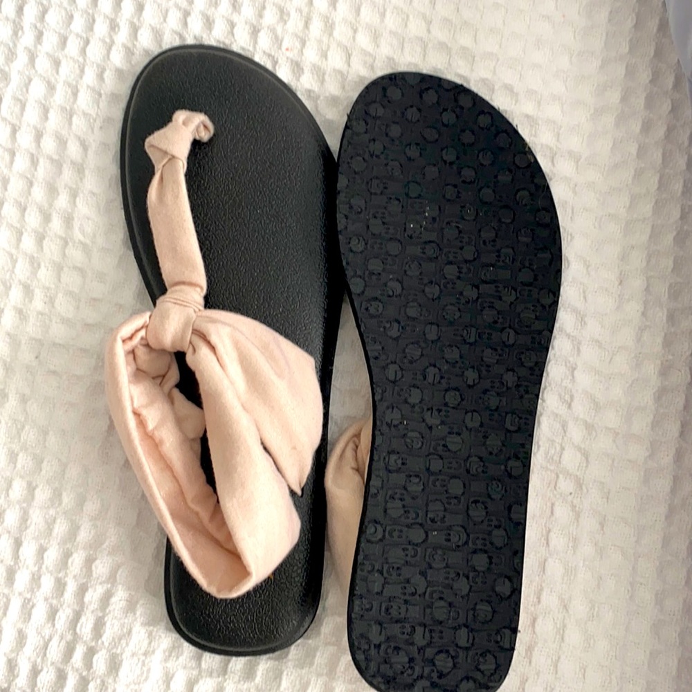 Sanuk yoga mat sling sandals